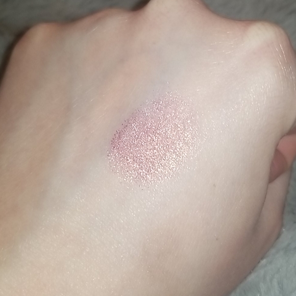 MAC COSMETICS LOOSE PIGMENT ROSE - Picture 4 of 4